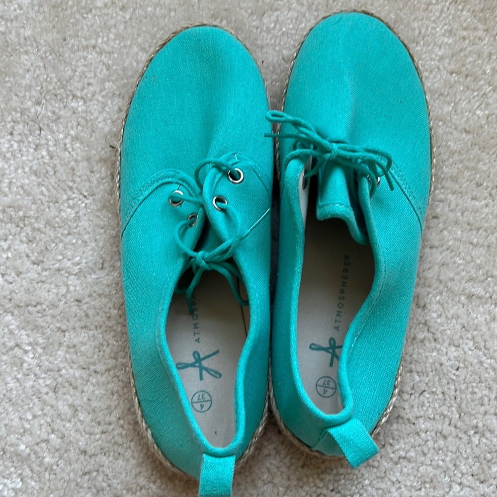 Atmosphere aqua shoes
